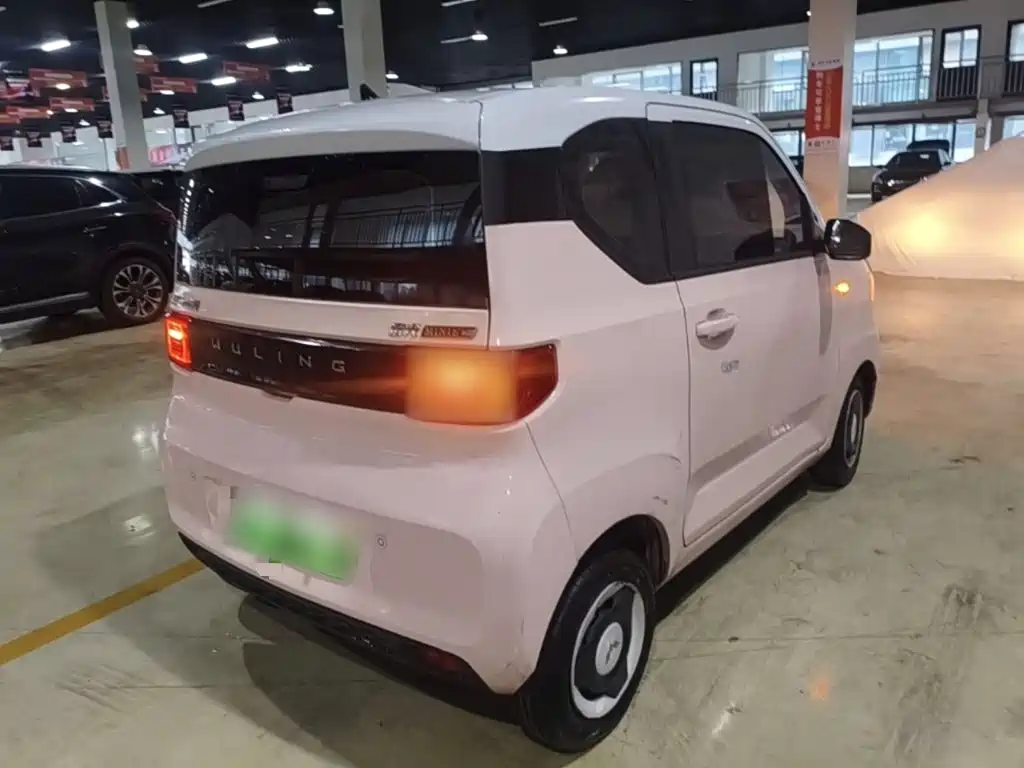 Wuling MINIEV — миниатюра 7
