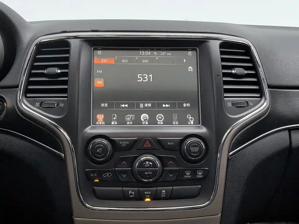 Jeep Grand Cherokee (Import) — миниатюра 12