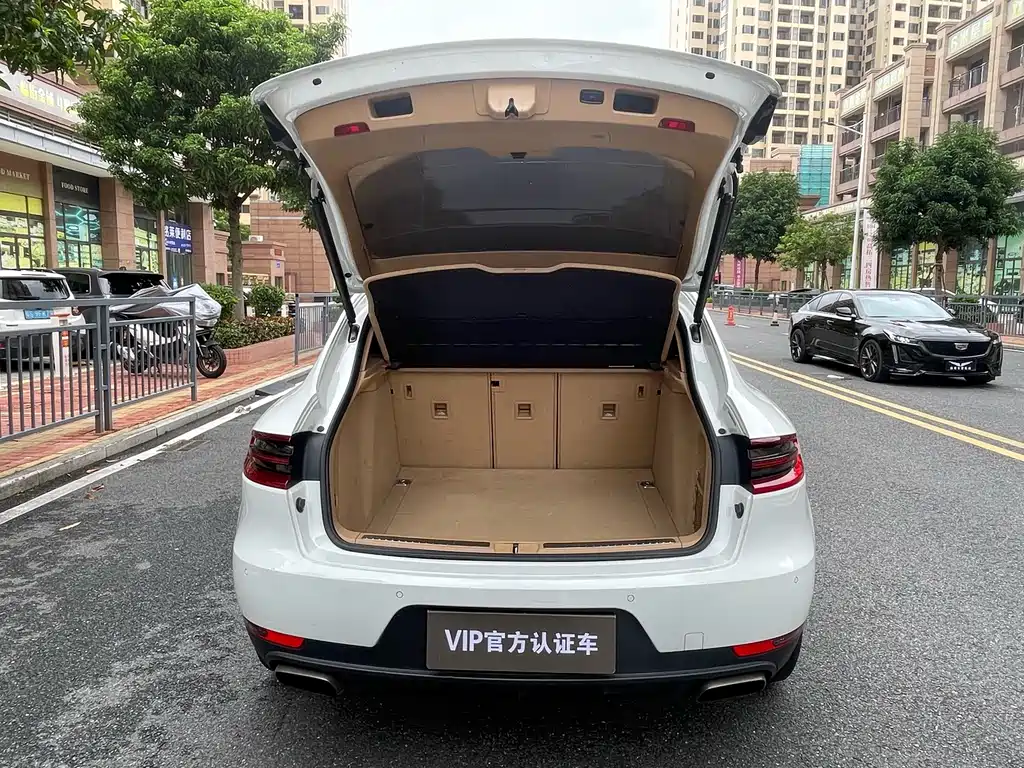 Porsche Macan — миниатюра 18