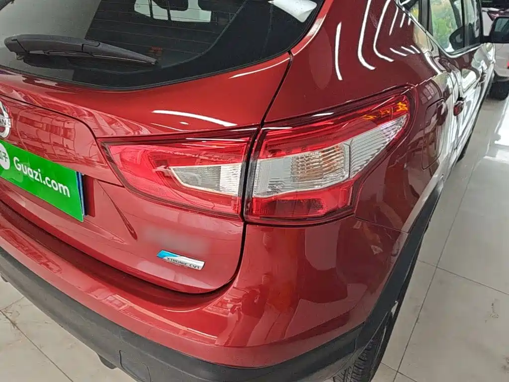 Nissan Qashqai — миниатюра 8