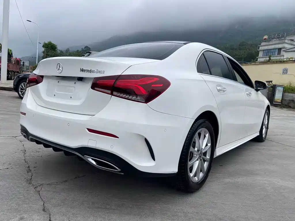 Mercedes-Benz A-Class — миниатюра 10