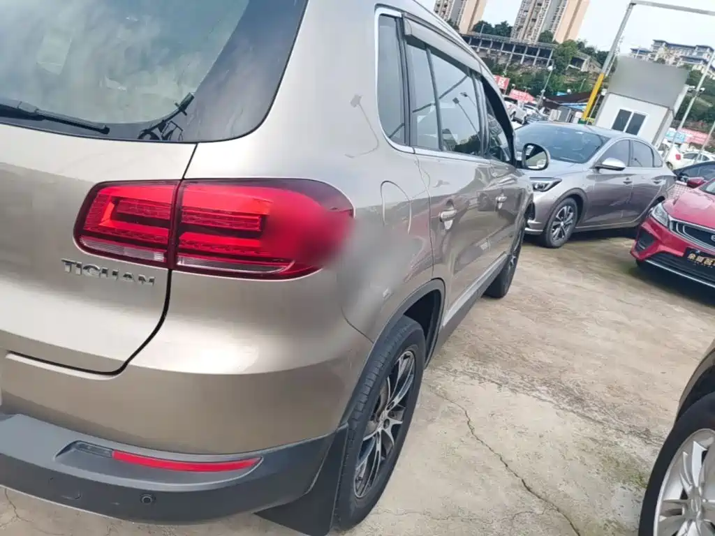Volkswagen Tiguan — миниатюра 8