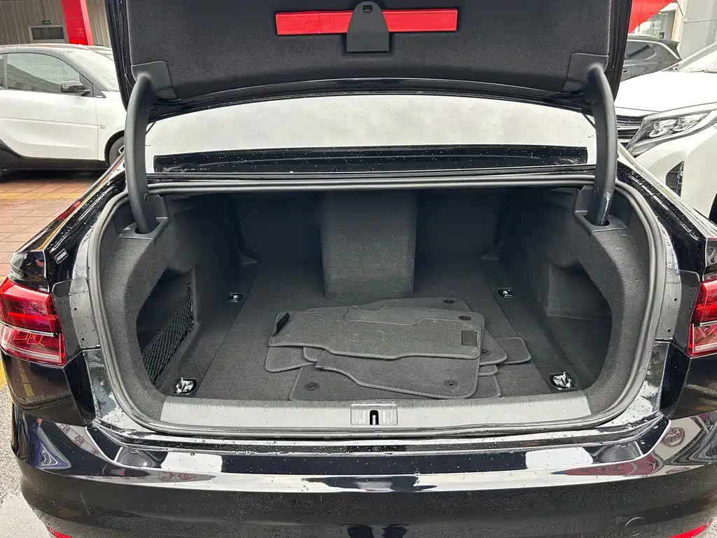 Volkswagen Phideon — миниатюра 24