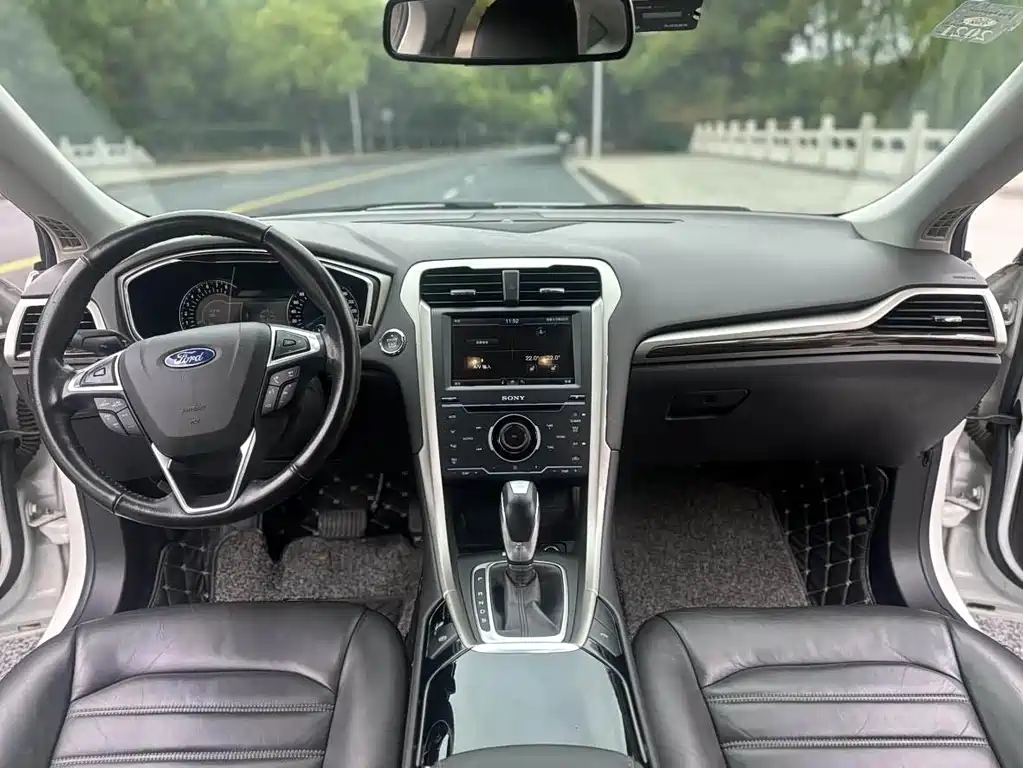 Ford Mondeo — миниатюра 13