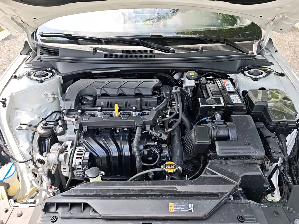 Hyundai Elantra — миниатюра 17