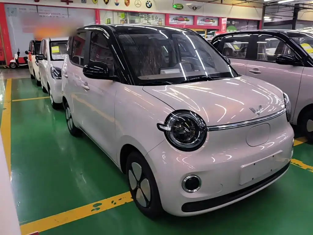 Wuling MINIEV — миниатюра 4