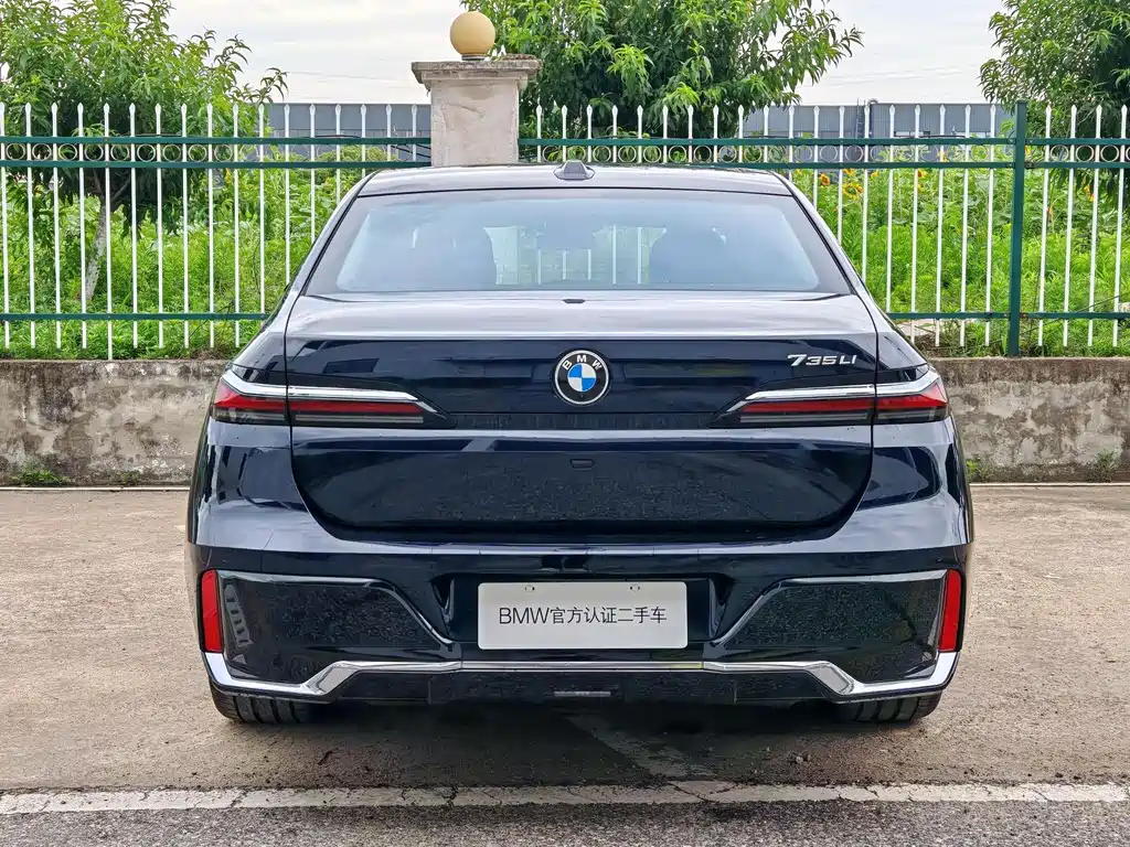 BMW 7 Series 7 2023 735Li M Sport