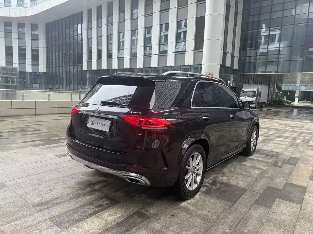 Mercedes-Benz GLE (Import) — миниатюра 15