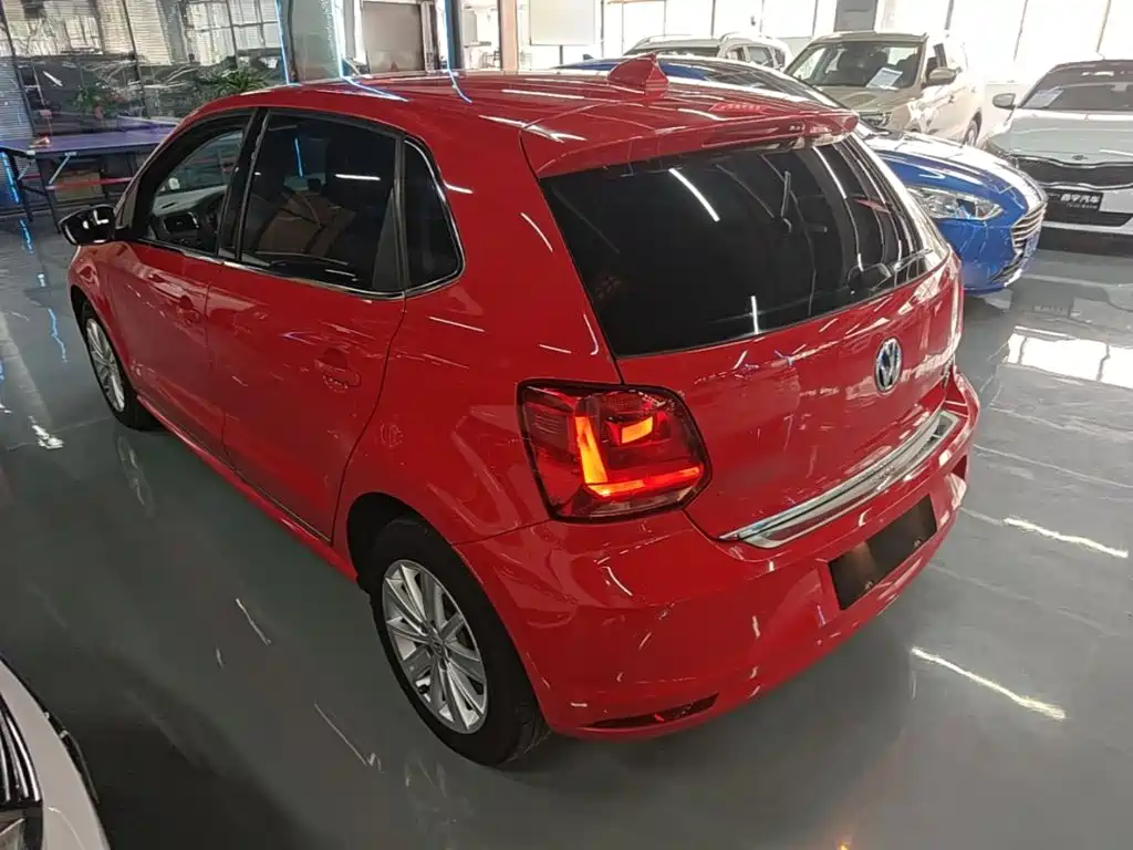 Volkswagen Polo — миниатюра 5