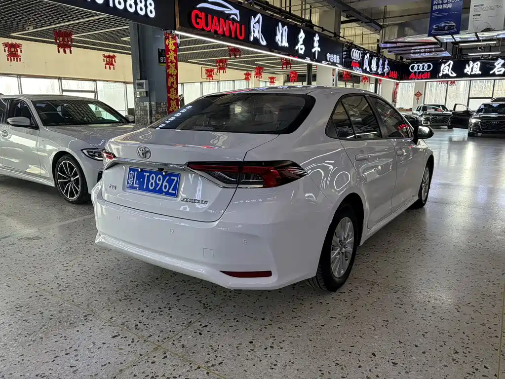 TOYOTA COROLLA