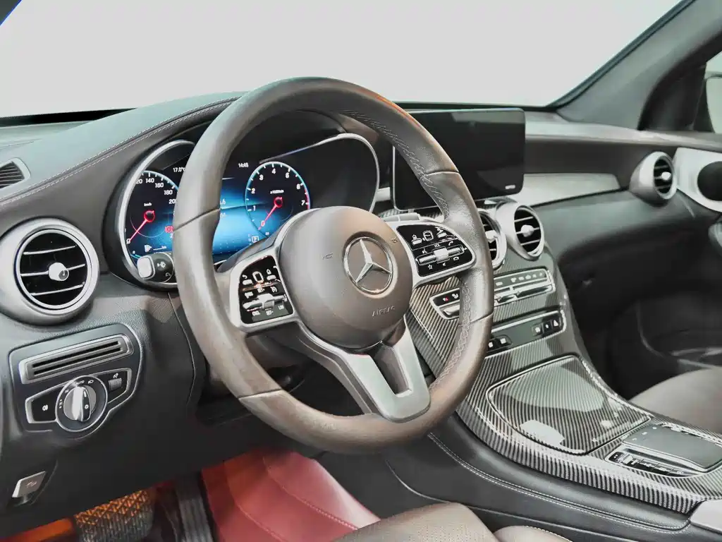 Mercedes-Benz GLC — миниатюра 4