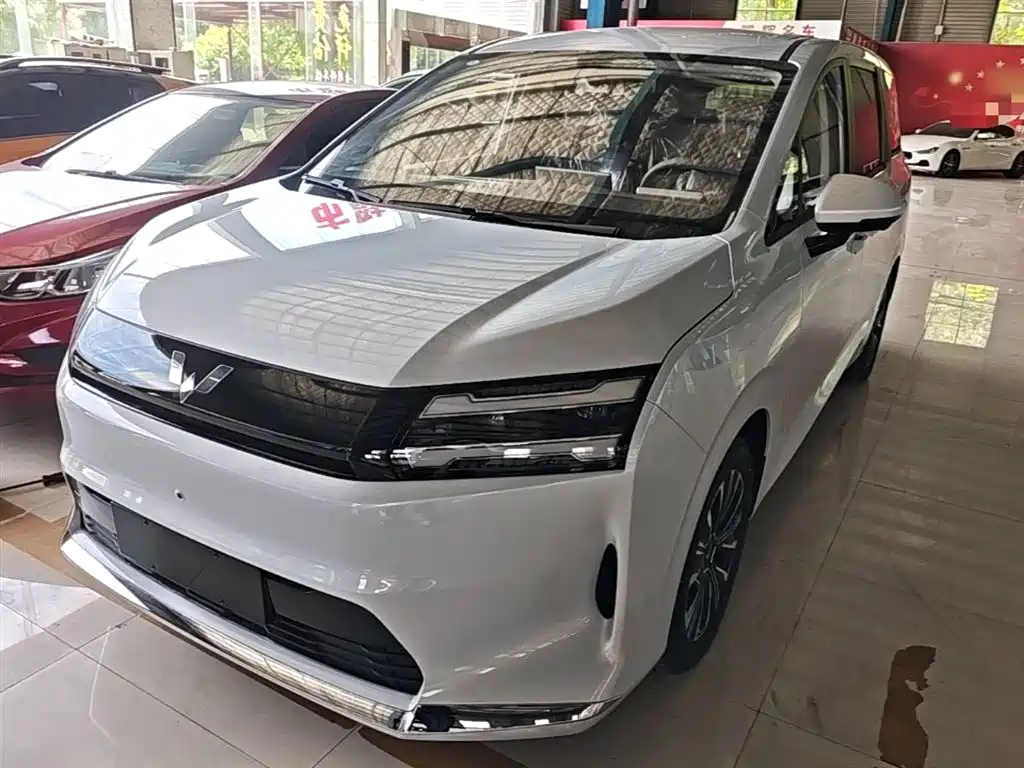 Wuling 730 2025 500km Luxury