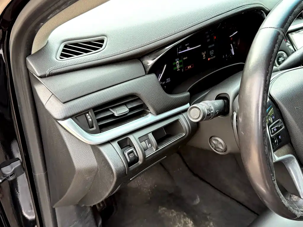 Cadillac XTS — миниатюра 11