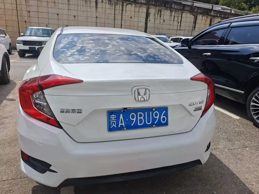 Honda Civic — миниатюра 8