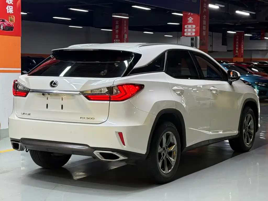 Lexus RX — миниатюра 7