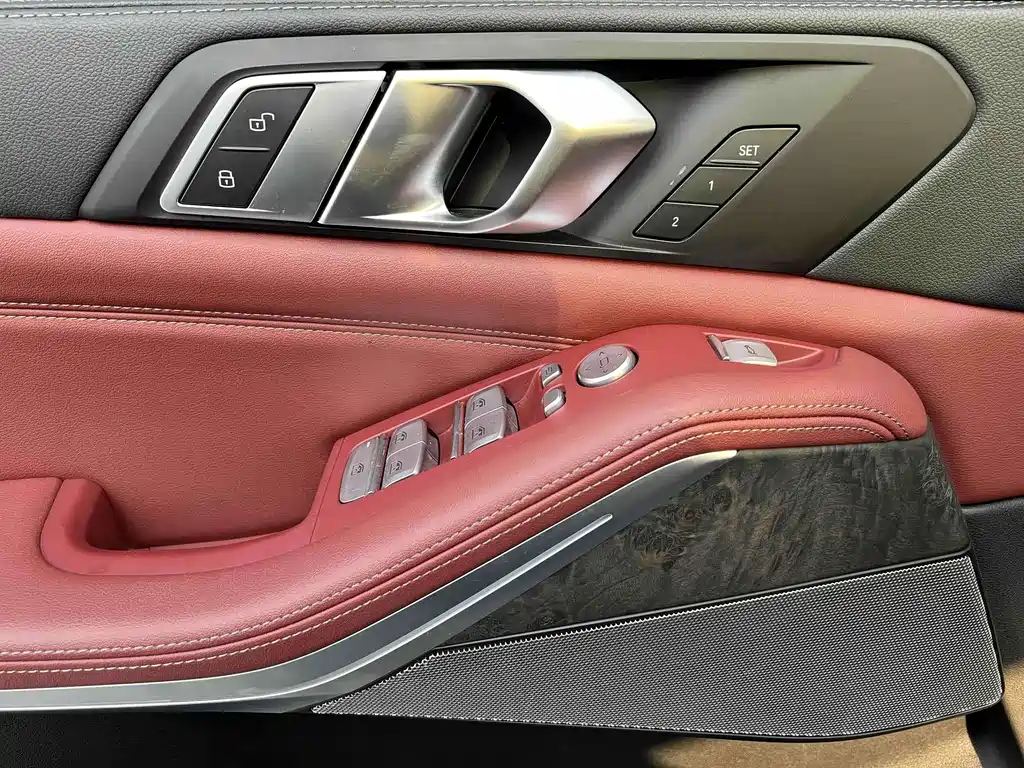BMW X5 — миниатюра 8