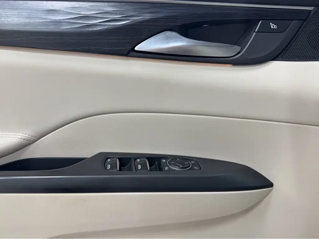 Buick GL8 2020 Avenir мест