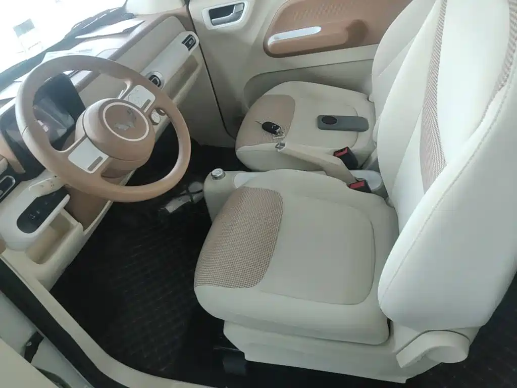 Wuling MINIEV — миниатюра 15