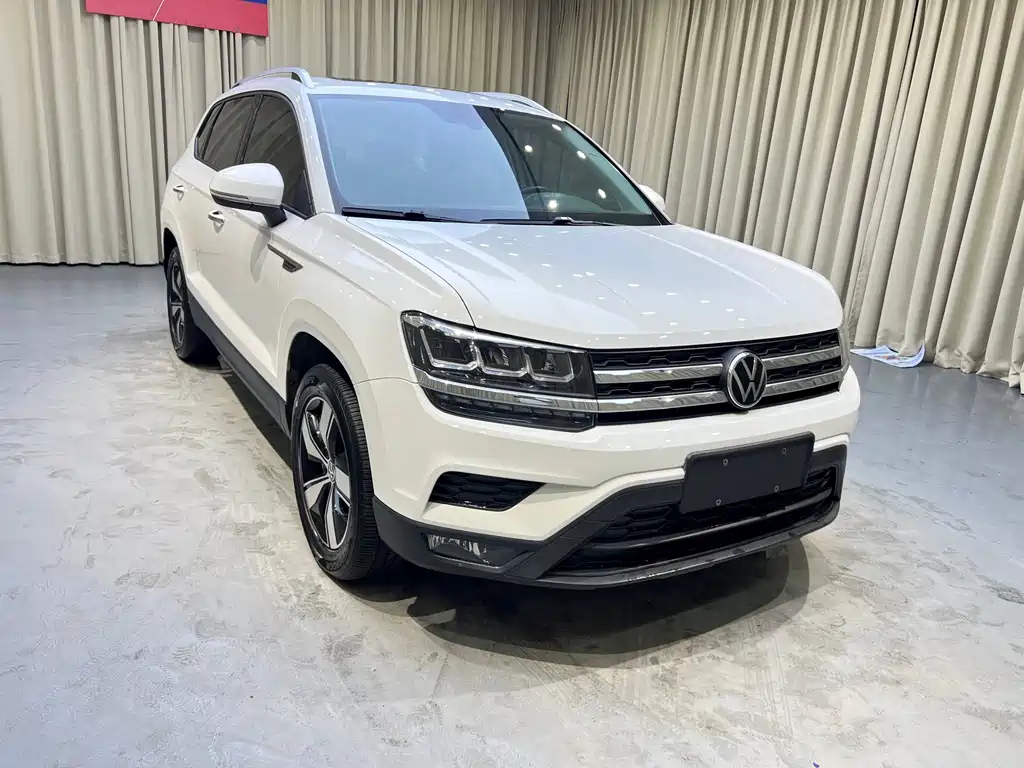 Volkswagen Tharu — миниатюра 3