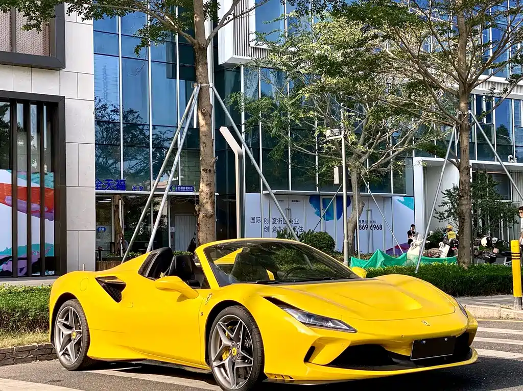 Ferrari F8 2020 Spider 3.9T V8