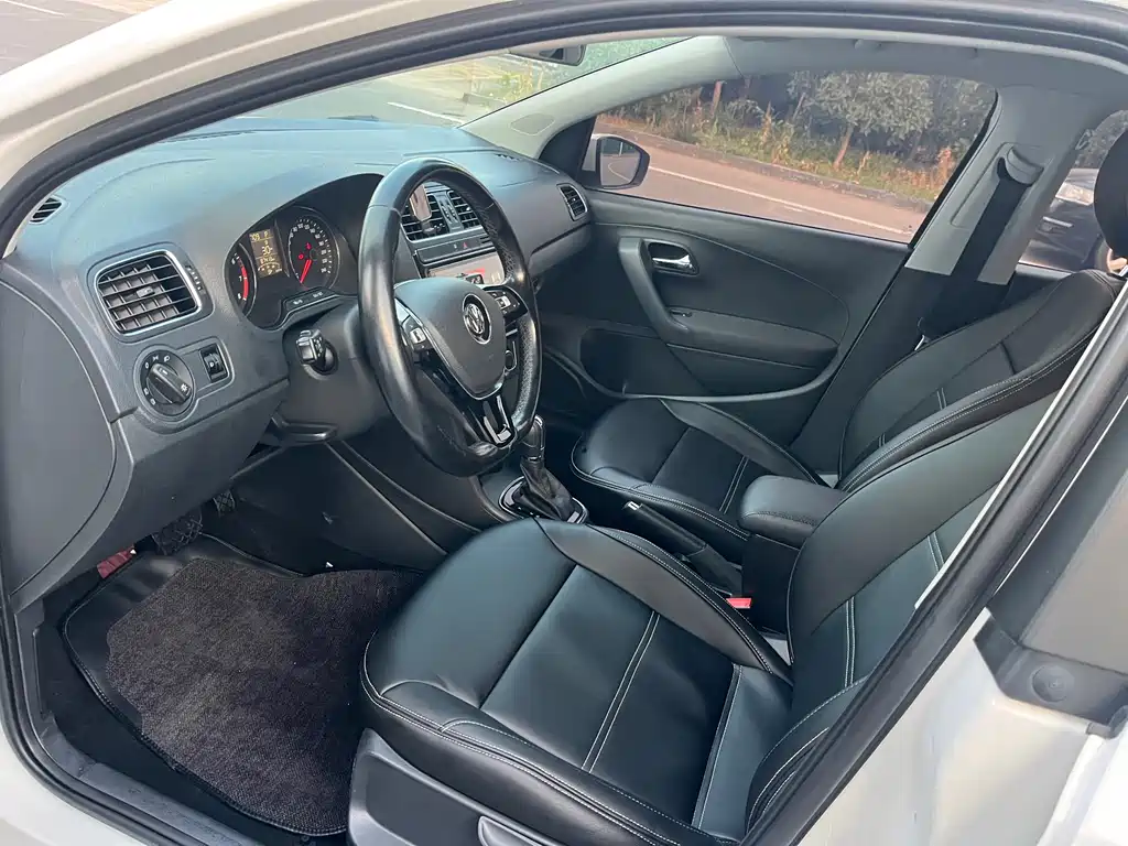 Volkswagen Polo — миниатюра 9