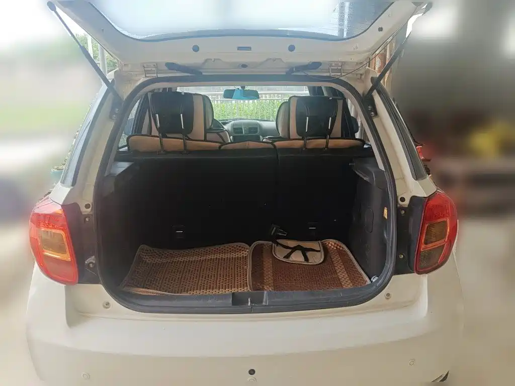 Suzuki SX4 — миниатюра 10