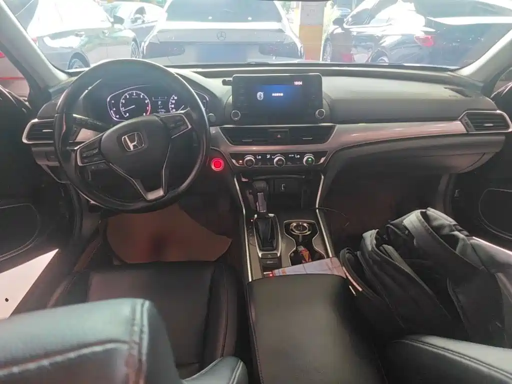Honda Accord — миниатюра 10