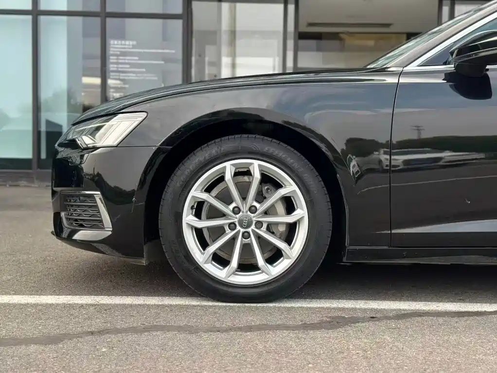 Audi A6L — миниатюра 4