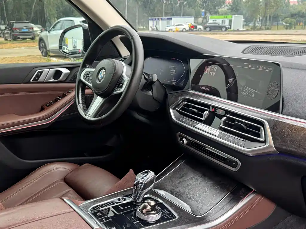 BMW X5 (Import) — миниатюра 21