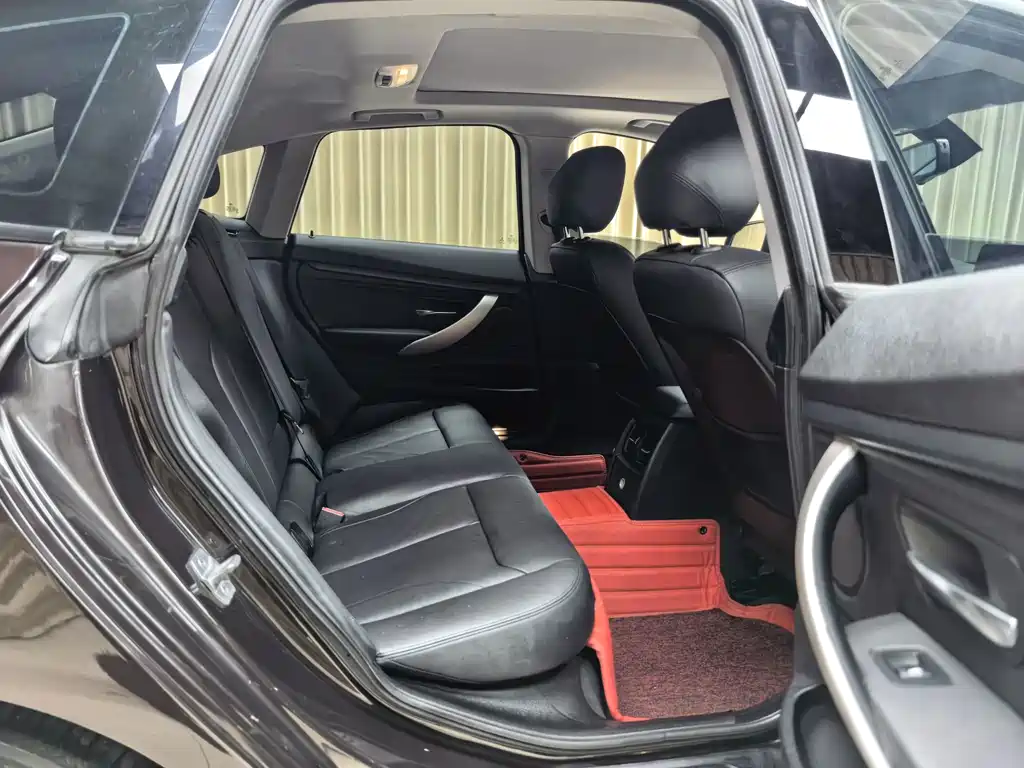 BMW 3 Series GT — миниатюра 10