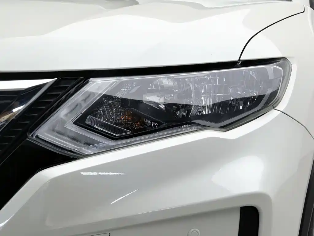 Nissan X-Trail — миниатюра 7