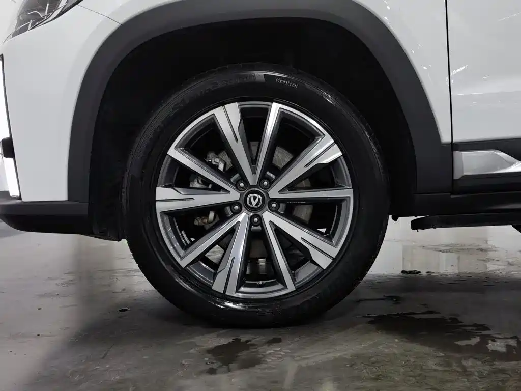 Changan CS95 — миниатюра 17