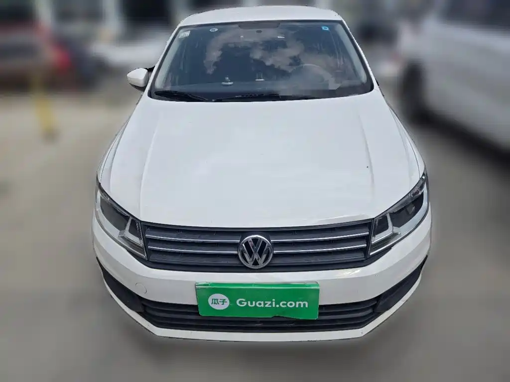 Volkswagen Santana — миниатюра 2