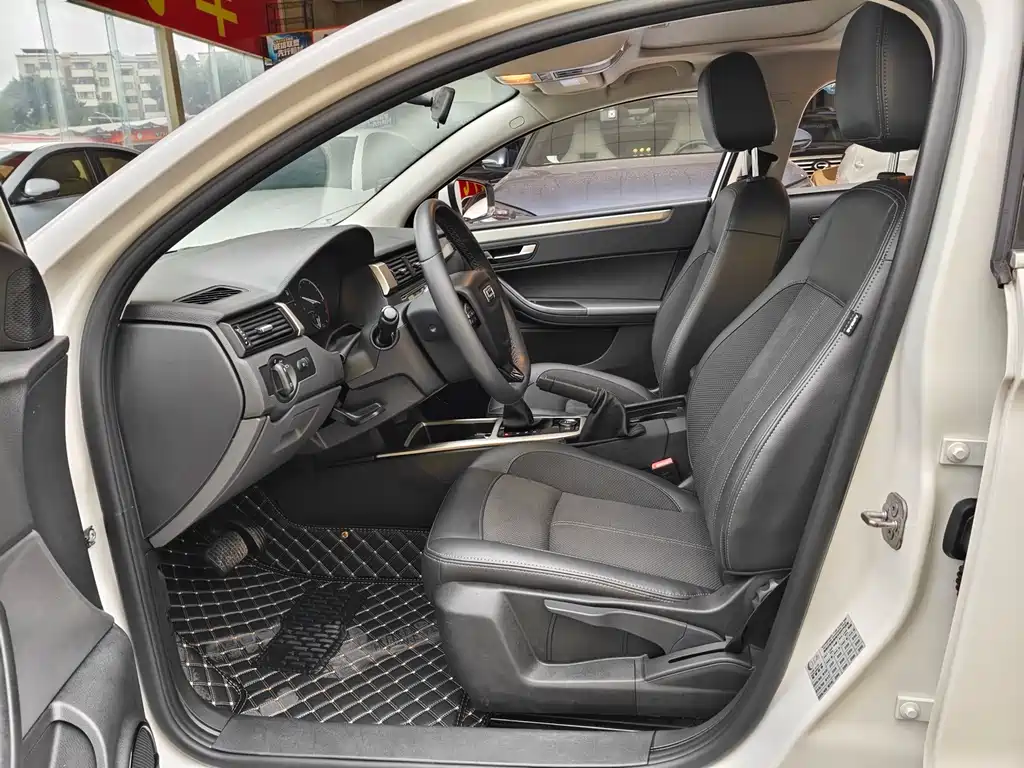 Qoros Qoros 3 — миниатюра 3
