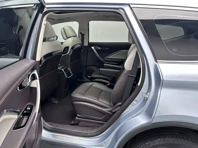 Geely Jia Ji — миниатюра 8