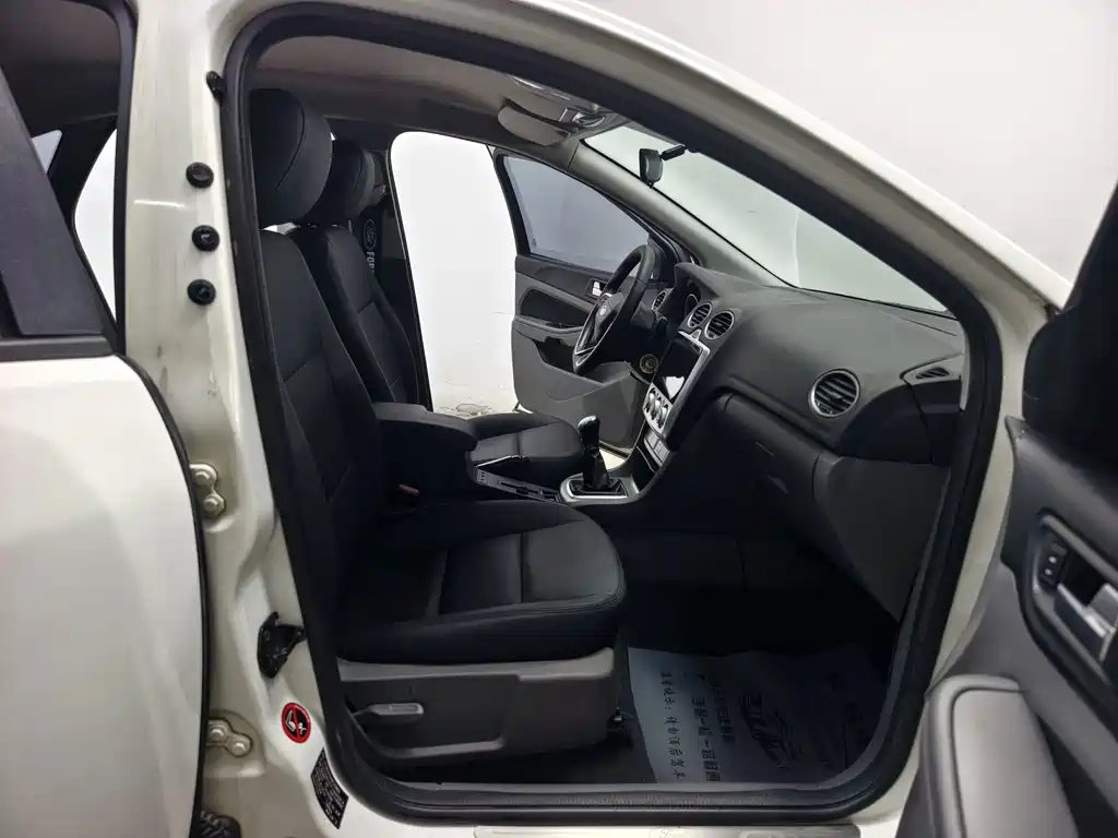 Ford Focus — миниатюра 13