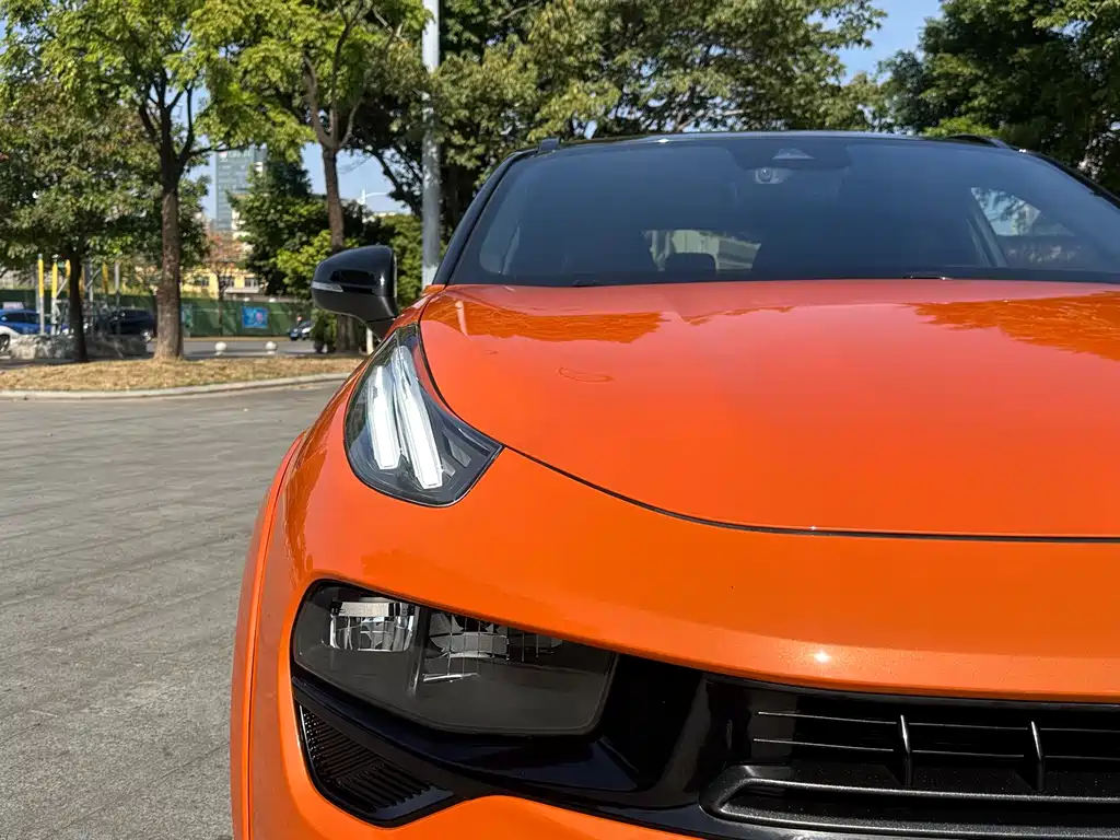 LYNK & CO. 02 HATCHBACK