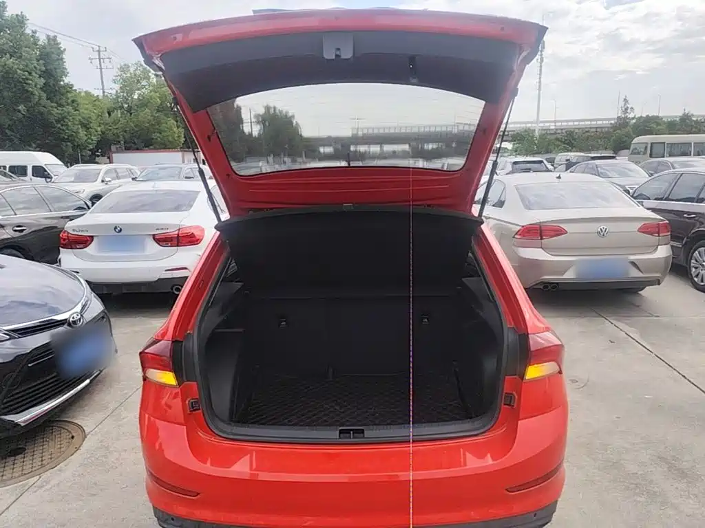 Skoda Rapid Spaceback — миниатюра 19