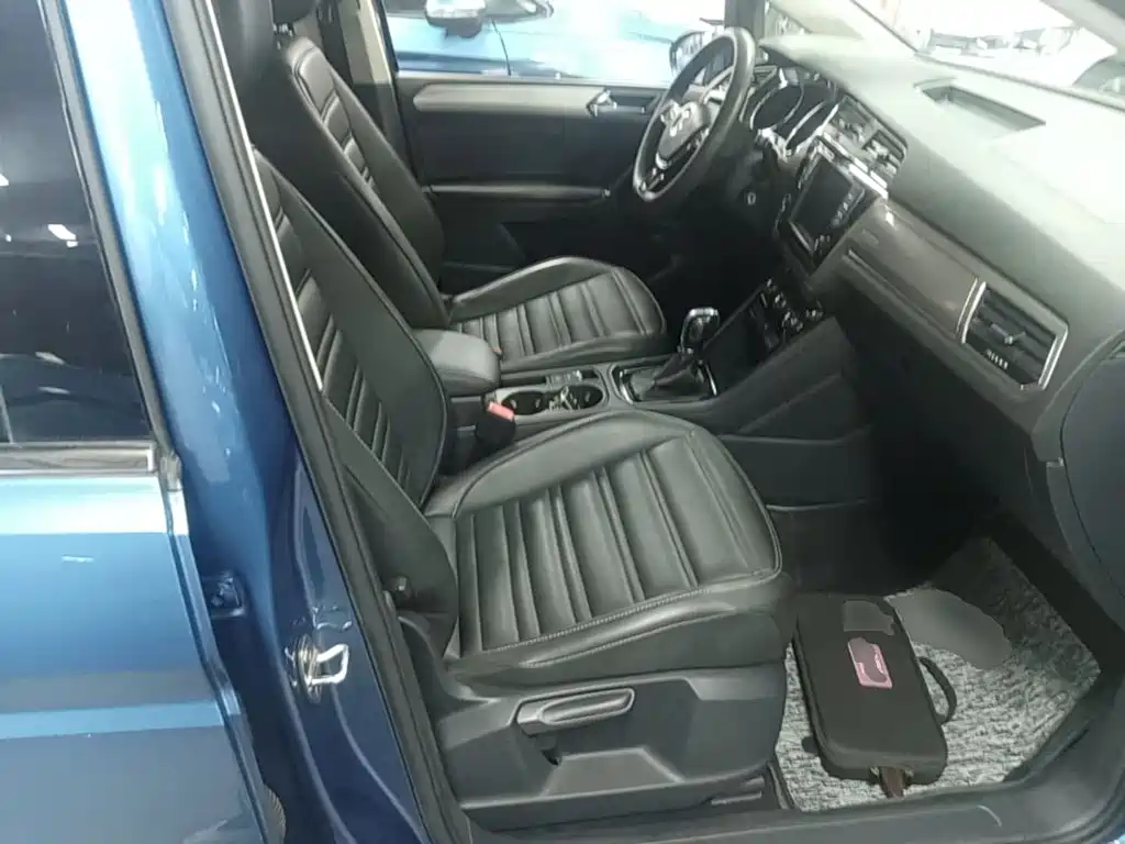 Volkswagen Touran — миниатюра 25