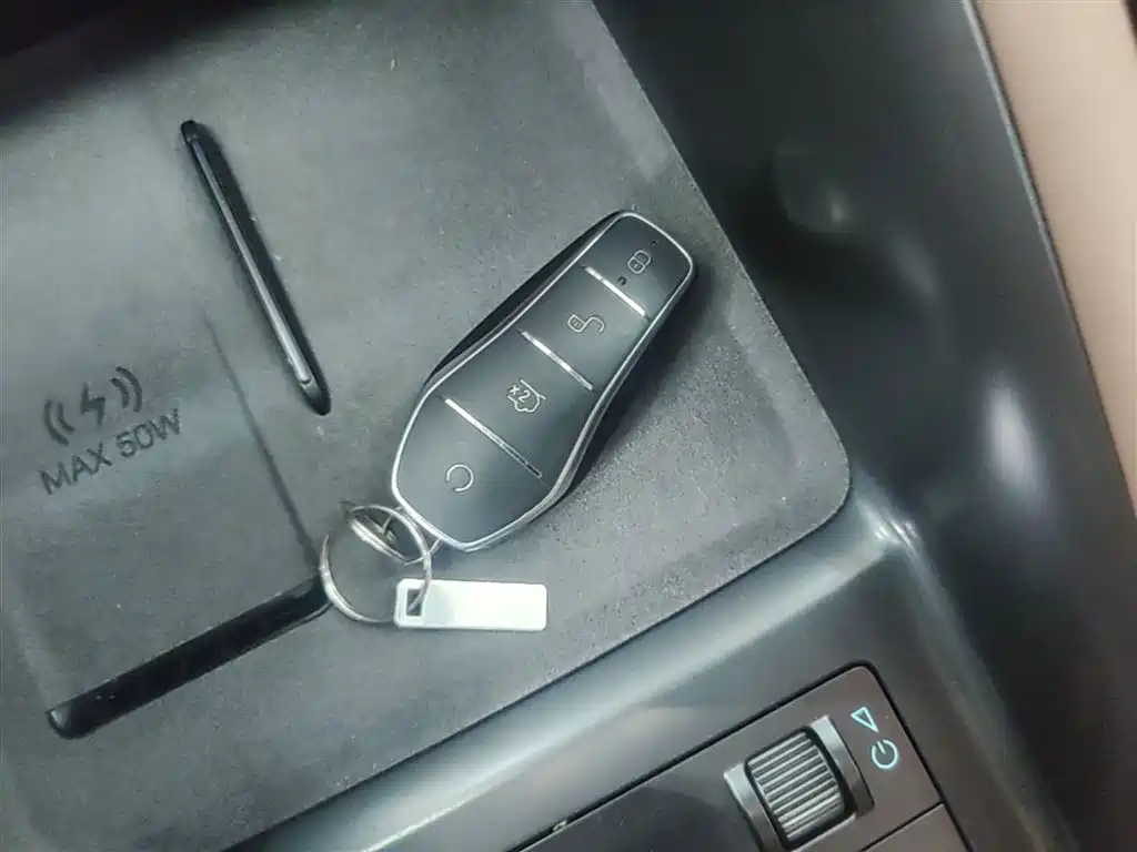 BYD Song L EV L EV 2025 Smart Drive 662km