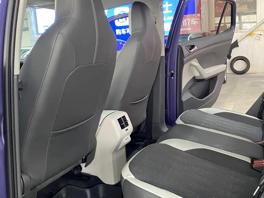 Volkswagen T-Cross — миниатюра 10