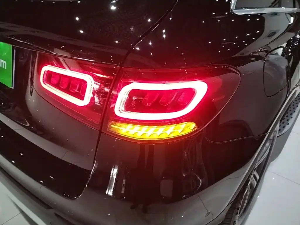 Mercedes-Benz GLC — миниатюра 8