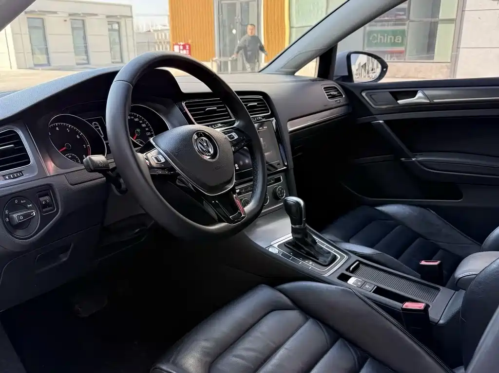 Volkswagen Golf — миниатюра 5