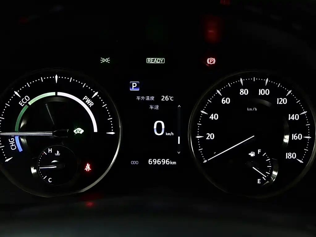 Toyota Vellfire — миниатюра 9