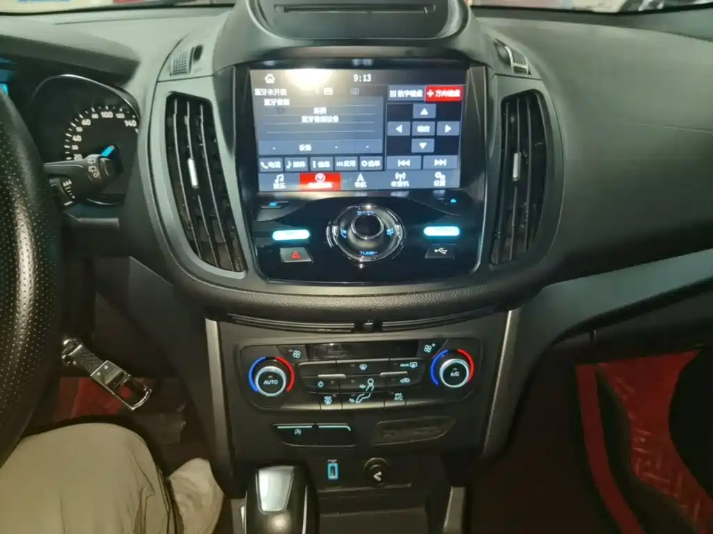 Ford Kuga — миниатюра 13