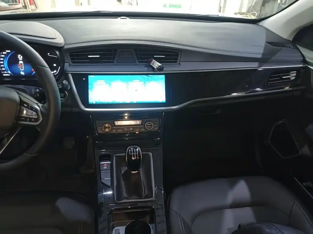 Geely Emgrand GL — миниатюра 13