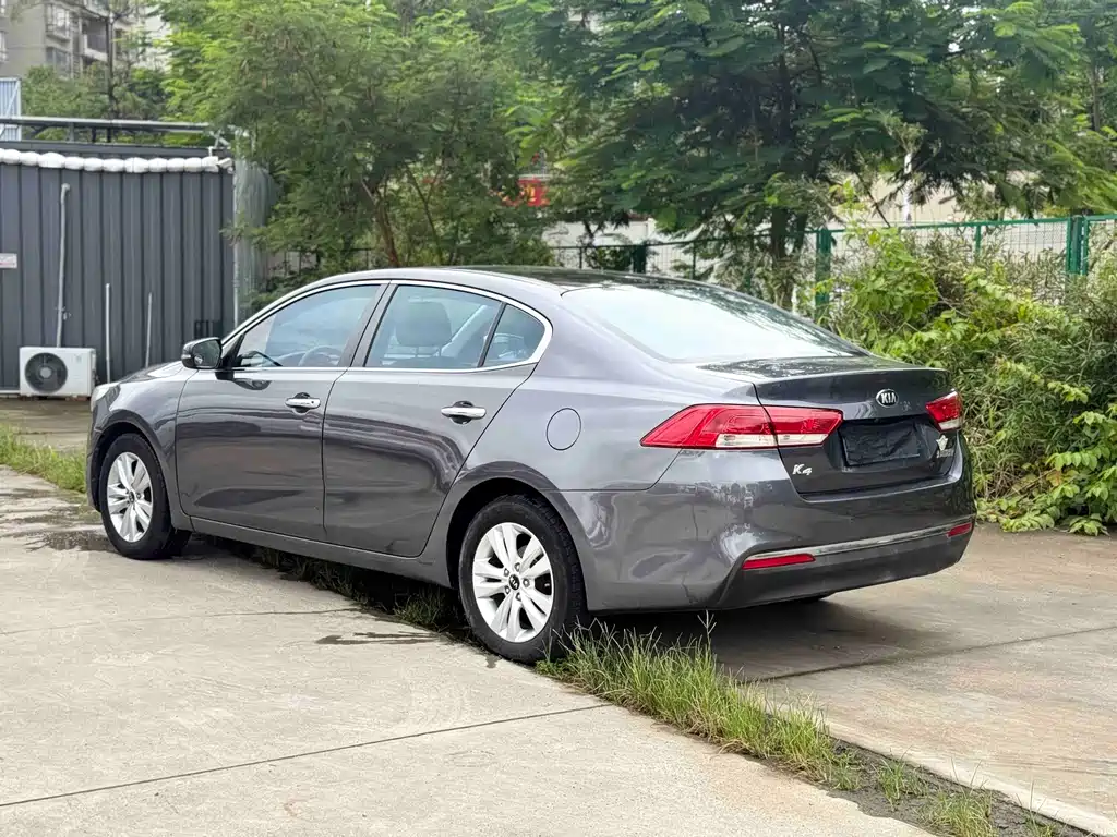 Kia K4 2014 1.8L AT GLS
