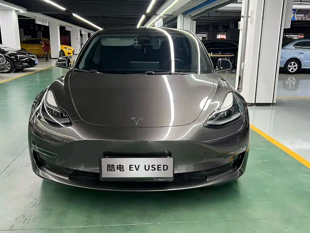 Tesla Model 3 — миниатюра 2