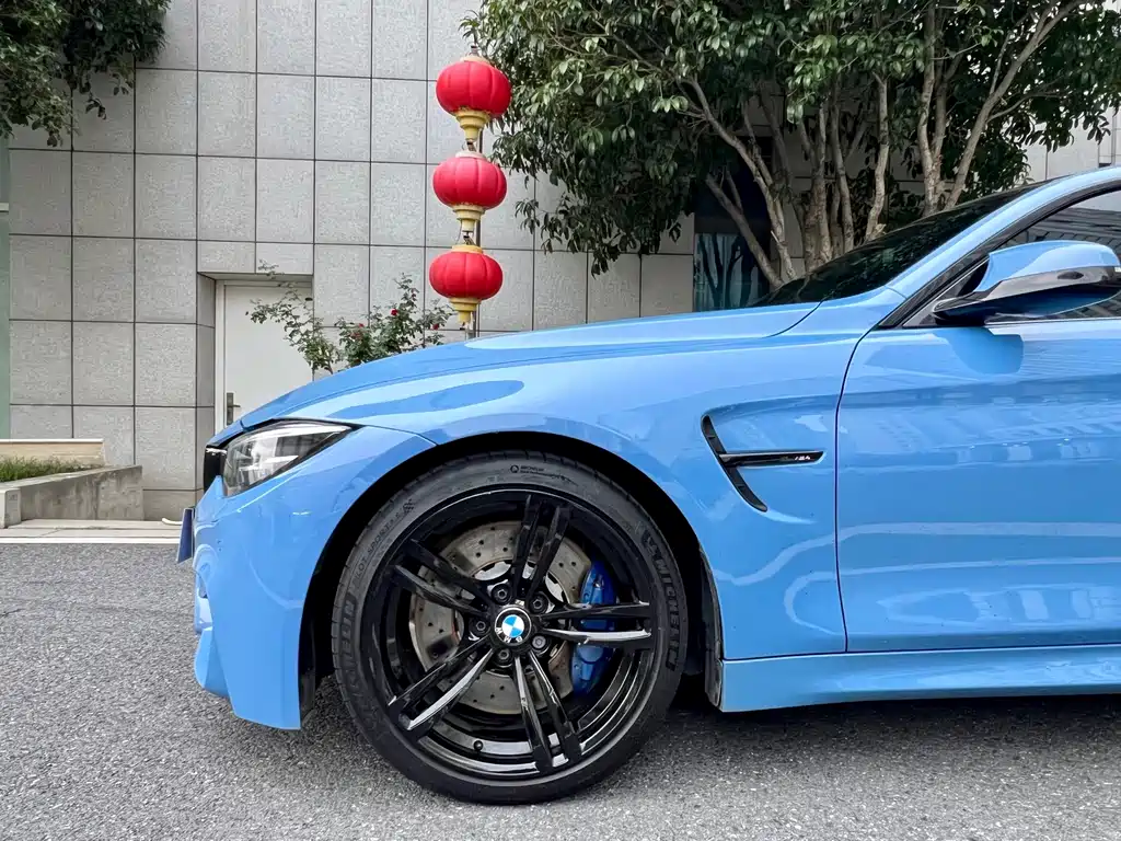 BMW M4 — миниатюра 9