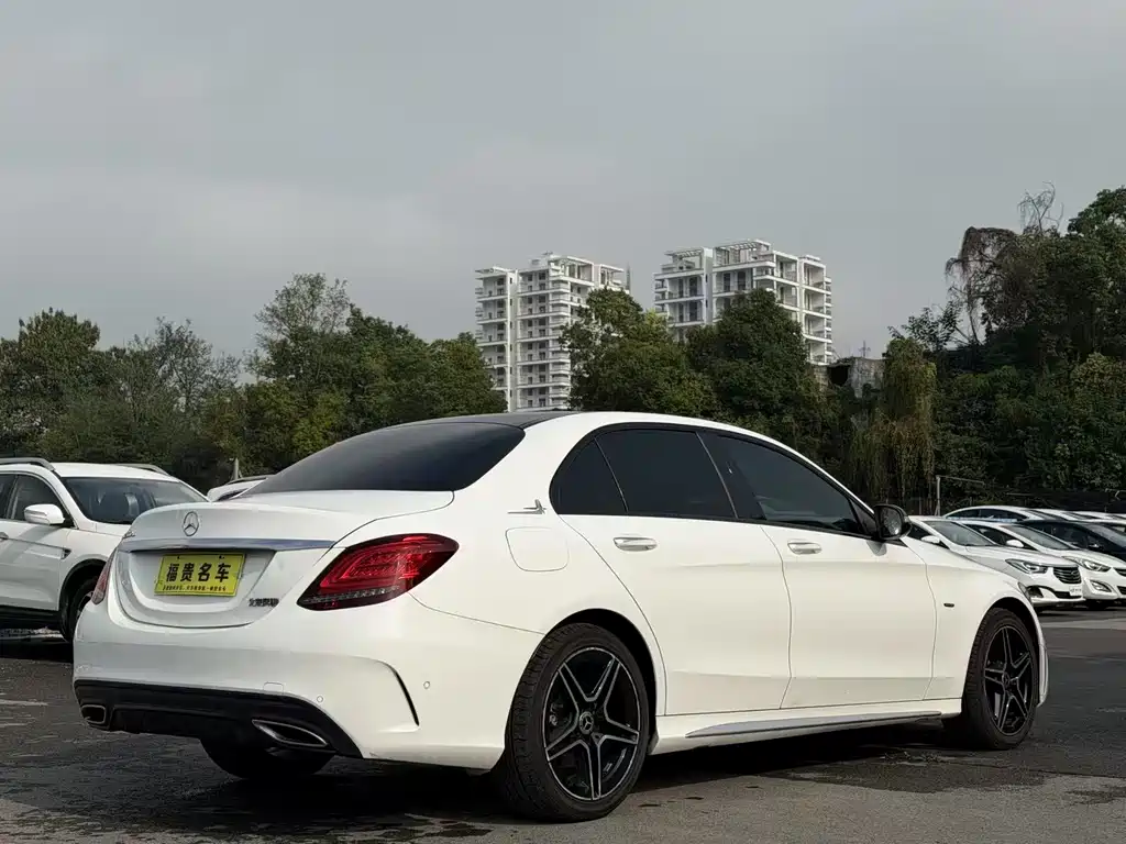 Mercedes-Benz C-Class — миниатюра 7